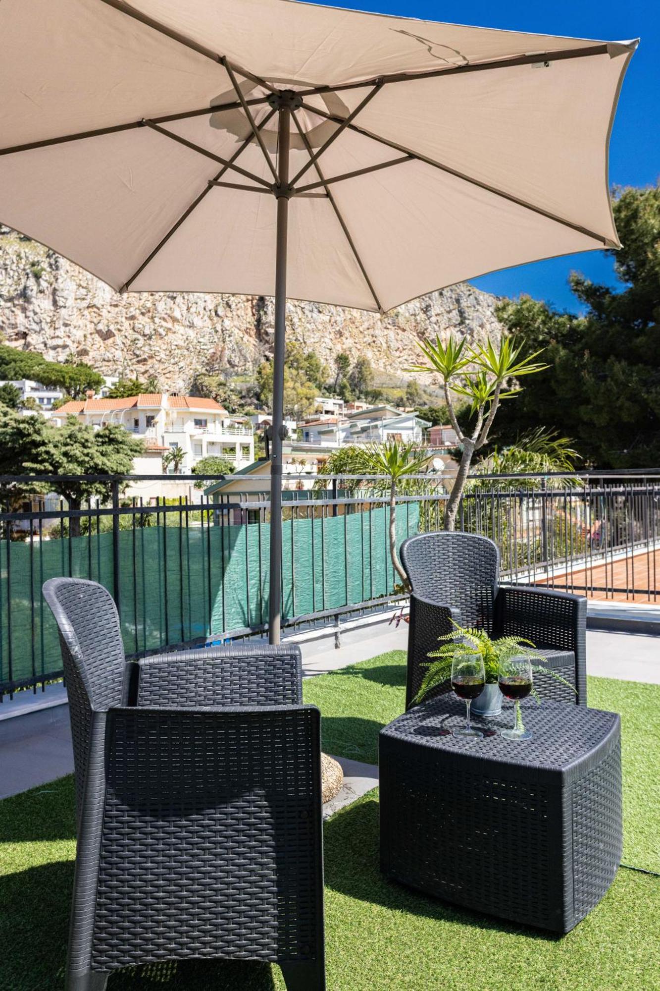 Mondello House Eraclea Hotell Exteriör bild